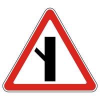 Знак 2.3.5 Примыкание второстепенной дороги (под углом менее 60 градусов, слева сверху)